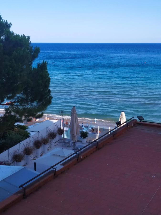 Diana Grand Hotel 알라시오 외부 사진