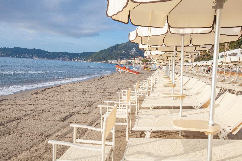 Diana Grand Hotel 알라시오 외부 사진